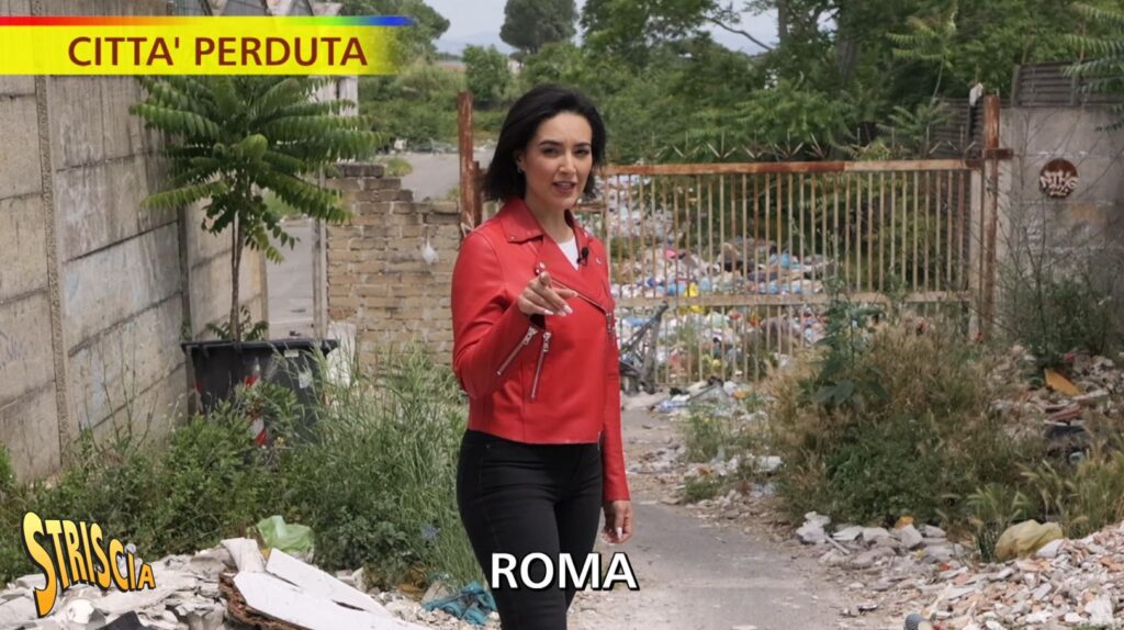 Lo sgombero delle ex officine Romanazzi a Roma dopo l'inchiesta di Rajae Bezzaz per Striscia la notizia